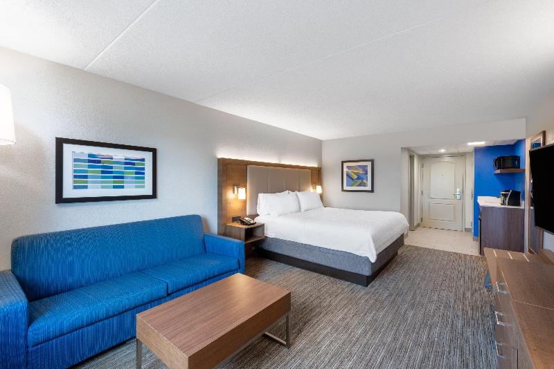 Люкс Адаптированный для Инвалидов, Holiday Inn Express State College At Williamsburg Square, An Ihg