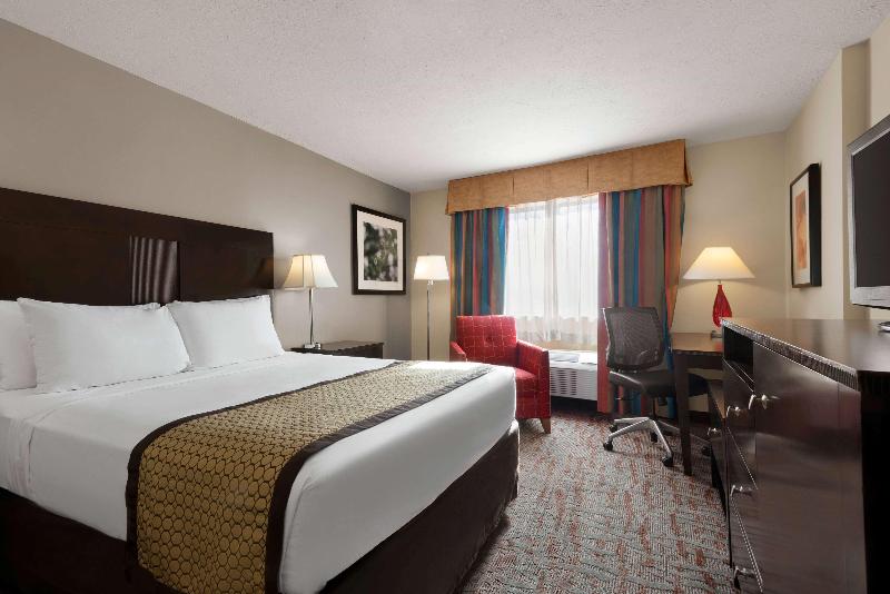 Стандартный Номер Кровать Кинг, Holiday Inn Express Washington Court House, An Ihg