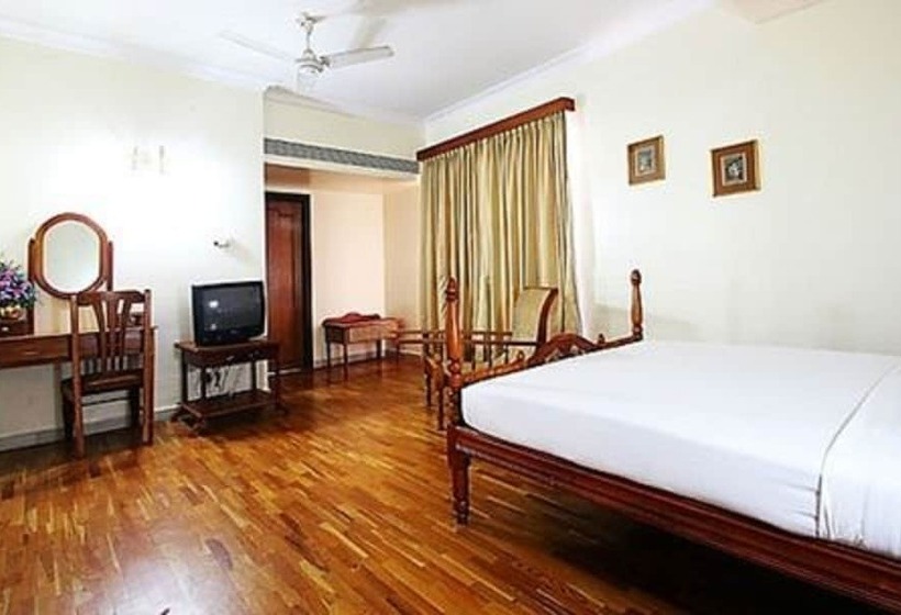 Люкс, The Woods Manor Mg Road