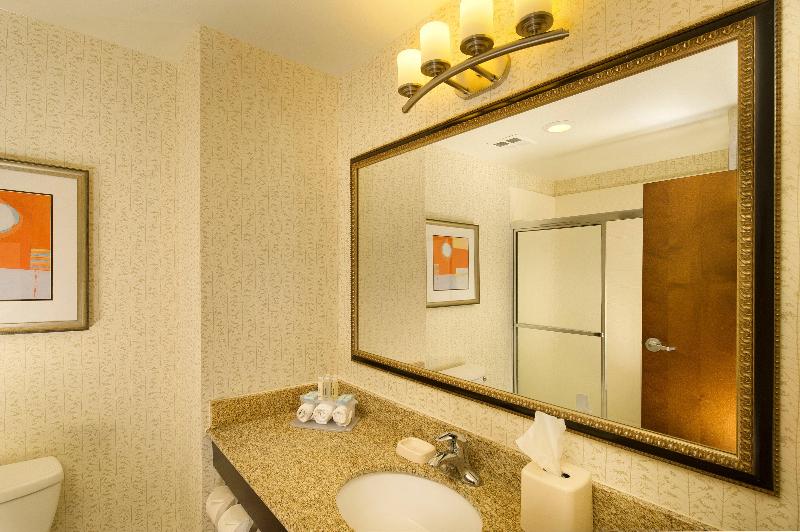 Номер Стандарт, Holiday Inn Express Hotel & Suites Uvalde By Ihg