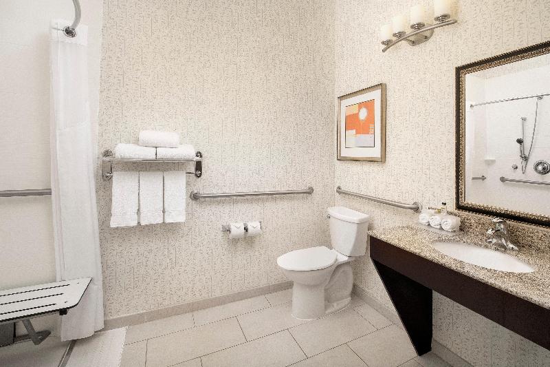 Стандартный Номер Кровать Кинг, Holiday Inn Express Hotel & Suites Uvalde By Ihg