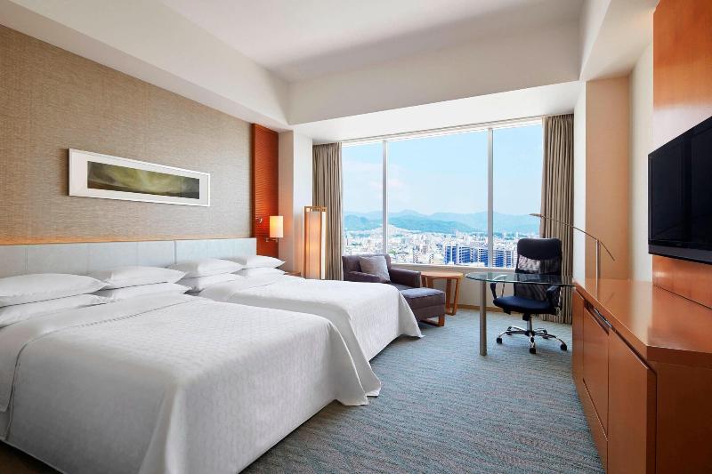 디럭스 룸 도시 전망, Sheraton Grand Hiroshima