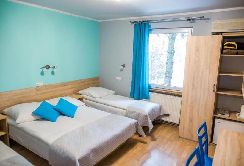 Номер Стандарт Трехместный, Eko Hotel Na Wierzynka & Park Pinokia