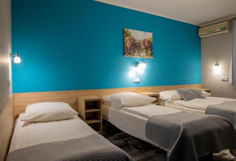 Четырехместный Номер Стандарт, Eko Hotel Na Wierzynka & Park Pinokia