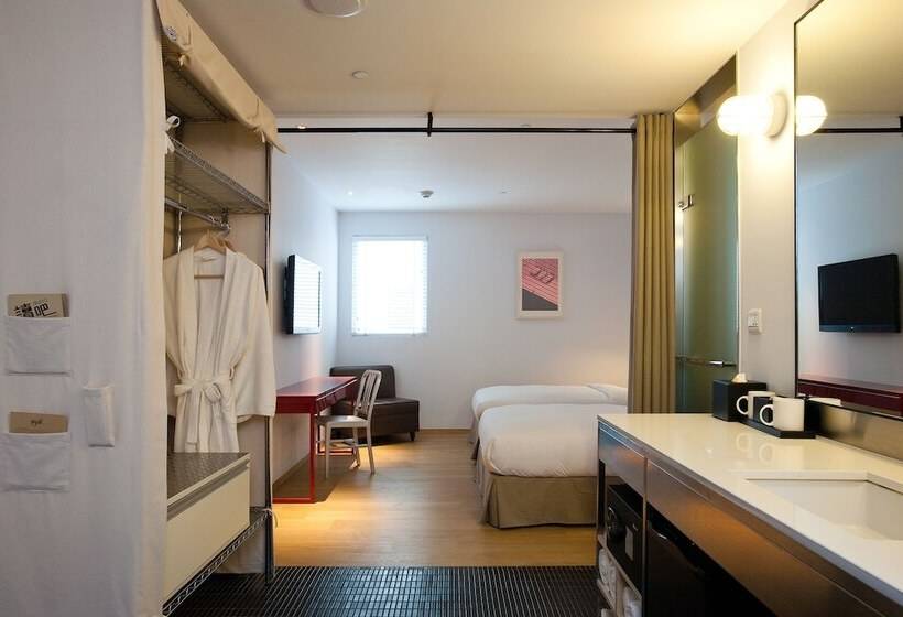 Standard Room, Amba Taipei Ximending