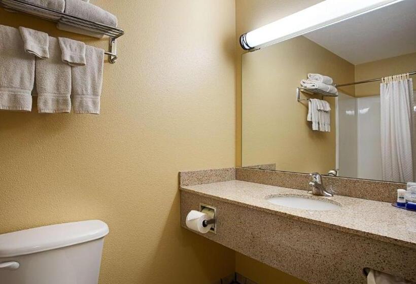 Люкс Кровать Кинг, Best Western Penn Ohio Inn & Suites
