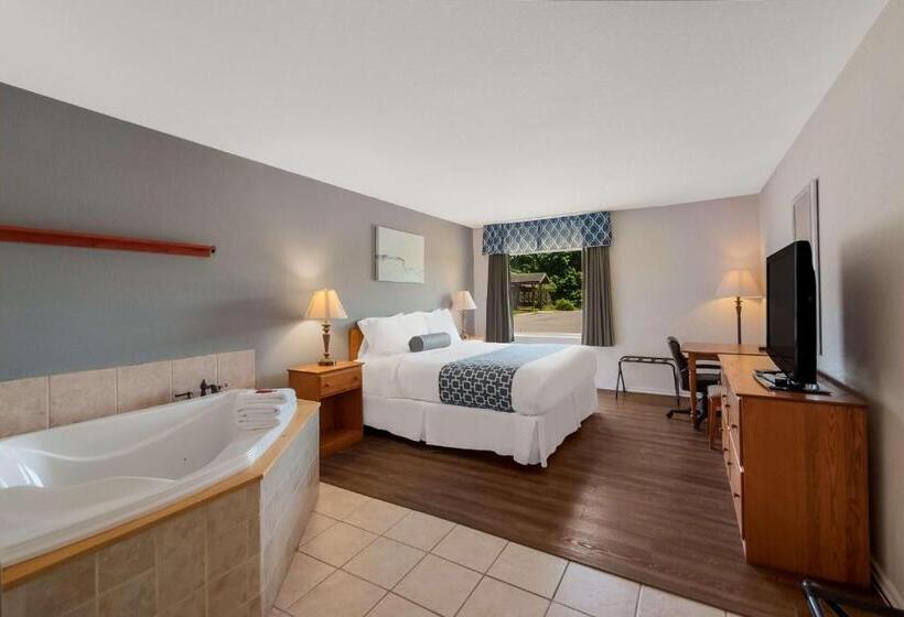 스위트 킹사이즈 침대, Surestay Plus Hotel By Best Western Berkeley Springs