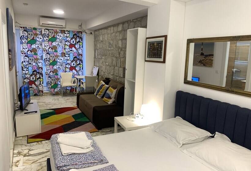 ファミリールーム, Hostel Split