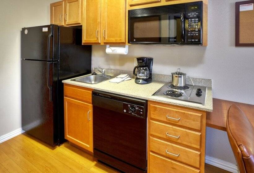 标准工作室, Candlewood Suites Killeen, An Ihg