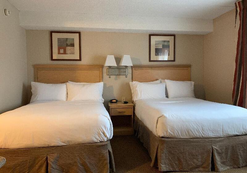 스탠다드 스튜디오, Candlewood Suites Wilson, An Ihg