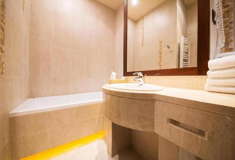 Четырехместный Номер Стандарт, Galicja Wellness & Spa
