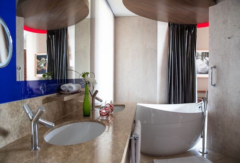 Номер Премиум, Jumeirah Creekside Dubai