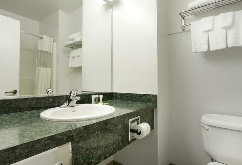 Стандартный Номер Кровать Кинг, Super 8 By Wyndham Central Pt Medford