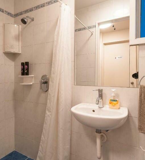 스탠다드 스튜디오, Coronet View Apartments