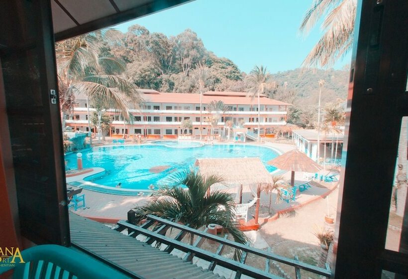 اتاق لوکس با چشم‌انداز استخر, Arwana Perhentian Eco & Beach Resort