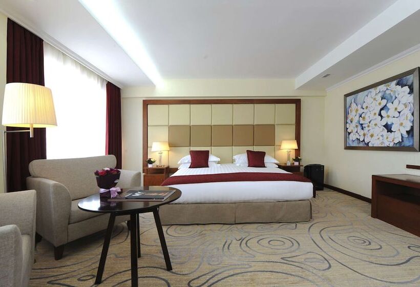 Habitación Deluxe, Kempinski Hotel Khan Palace