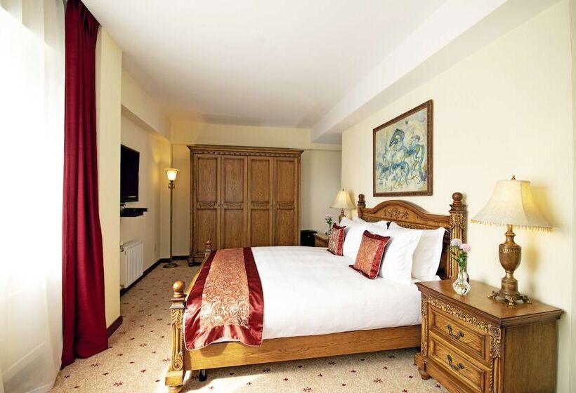 Suite Ejecutiva, Kempinski Hotel Khan Palace