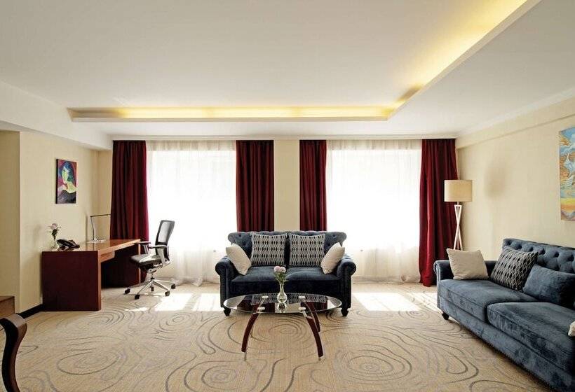 Suite Superior, Kempinski Hotel Khan Palace