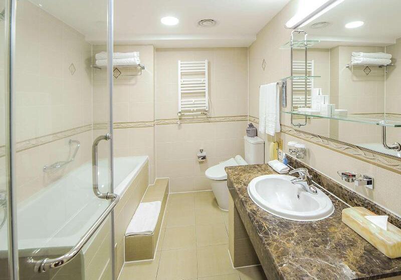 Suite Deluxe, Kempinski Hotel Khan Palace
