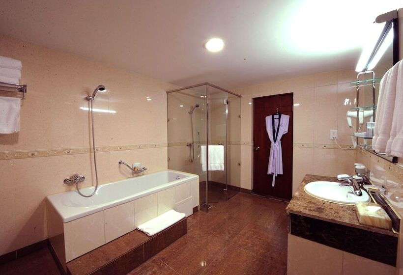 Habitación Superior, Kempinski Hotel Khan Palace