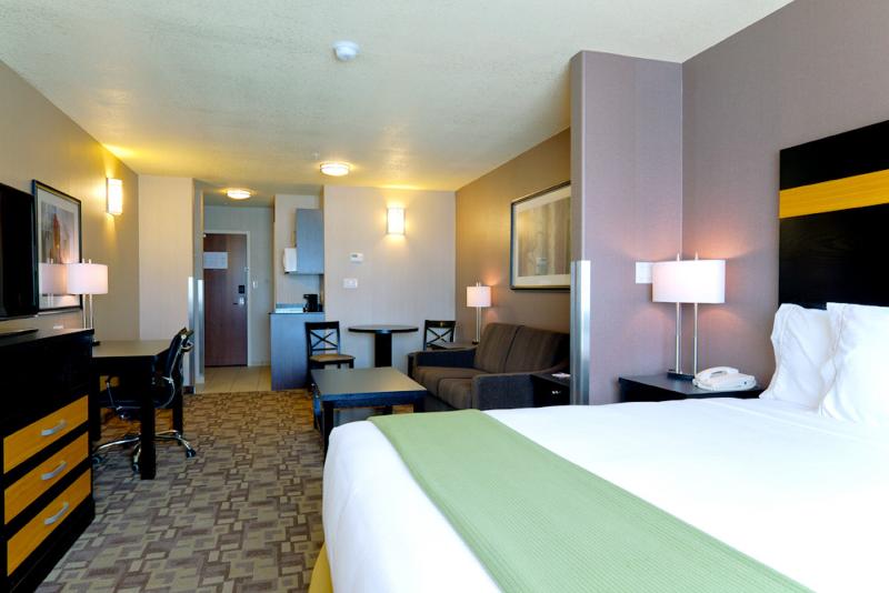 Suíte Cama King, Holiday Inn Express And Suites Dawson Creek, An Ihg