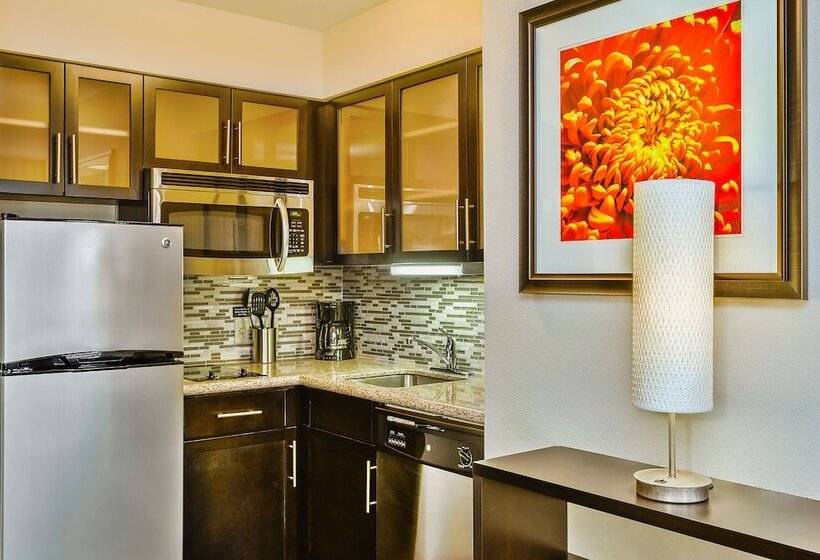 스탠다드 스튜디오 더블 침대, Staybridge Suites Bismarck, An Ihg