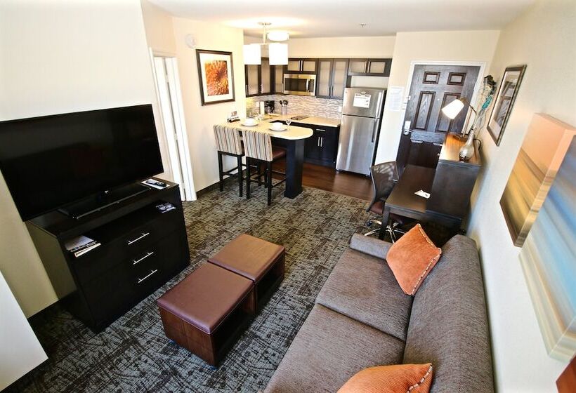 장애인을 위한 스위트, Staybridge Suites Bismarck, An Ihg