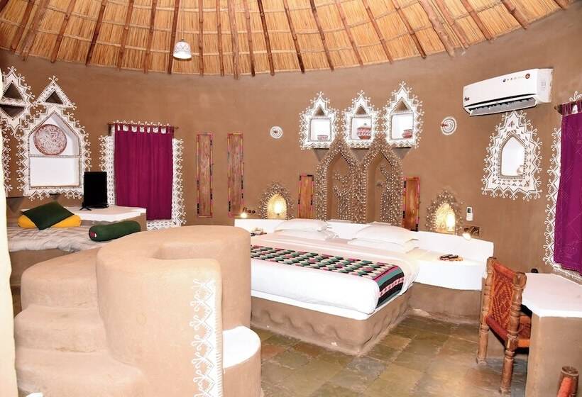 Номер Deluxe, The Desert Resort
