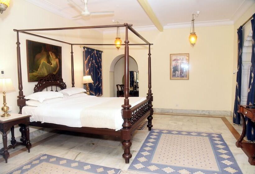 Номер Deluxe, The Desert Resort