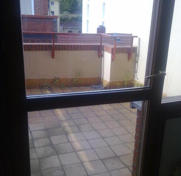 Standard Room, Moon Hostel Bio