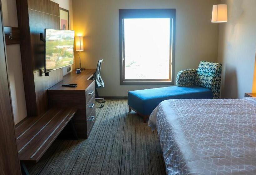 キングサイズベッドのスタンダードルーム, Holiday Inn Express Guaymas, An Ihg