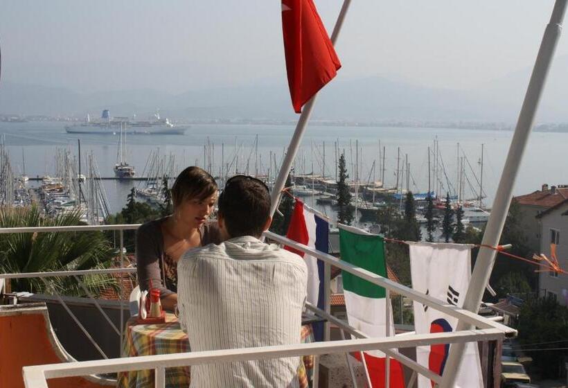 Номер Стандарт Вид на Море с Балконом, Ideal Pansiyon
