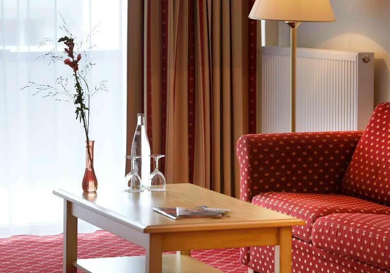 Люкс Executive Кровать Кинг, Holiday Inn Express Hotel & Suites Lawrenceville, An Ihg