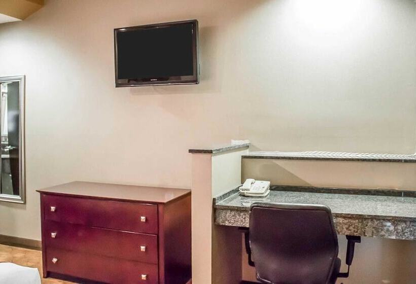 Люкс, Comfort Suites Perrysburg  Toledo South