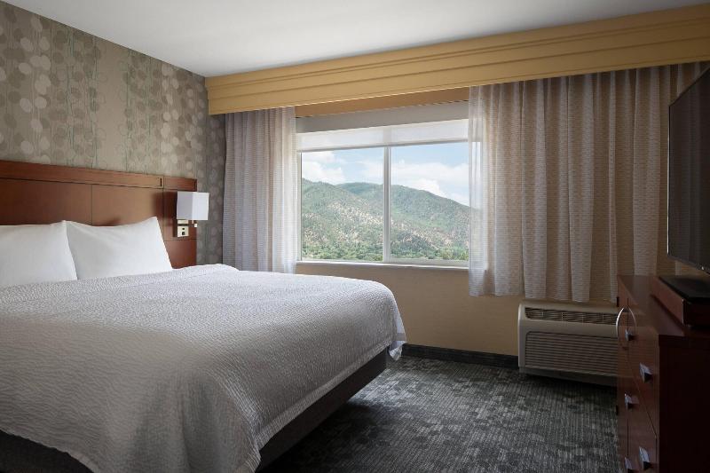 스위트 킹사이즈 침대, Courtyard By Marriott Glenwood Springs