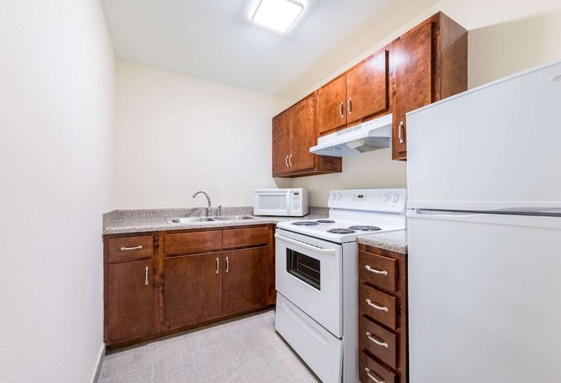 스위트, Clarion Pointe Madisonhuntsville