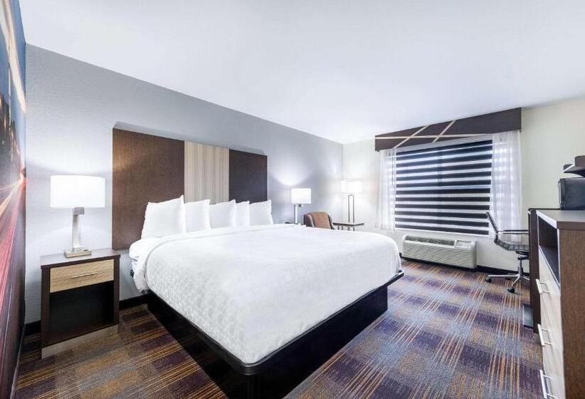 스탠다드 룸 킹사이즈 침대, Clarion Pointe Madisonhuntsville