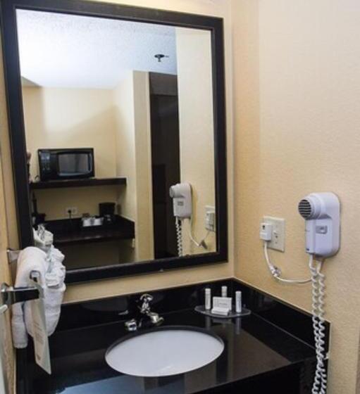 Suíte Executivo, Fairfield Inn & Suites By Marriott Boston Milford