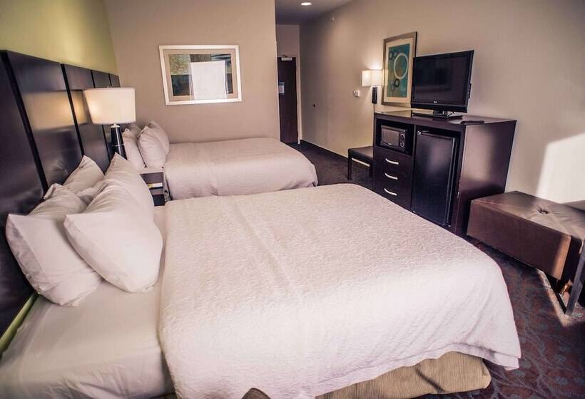Номер Стандарт, Hampton Inn Monticello