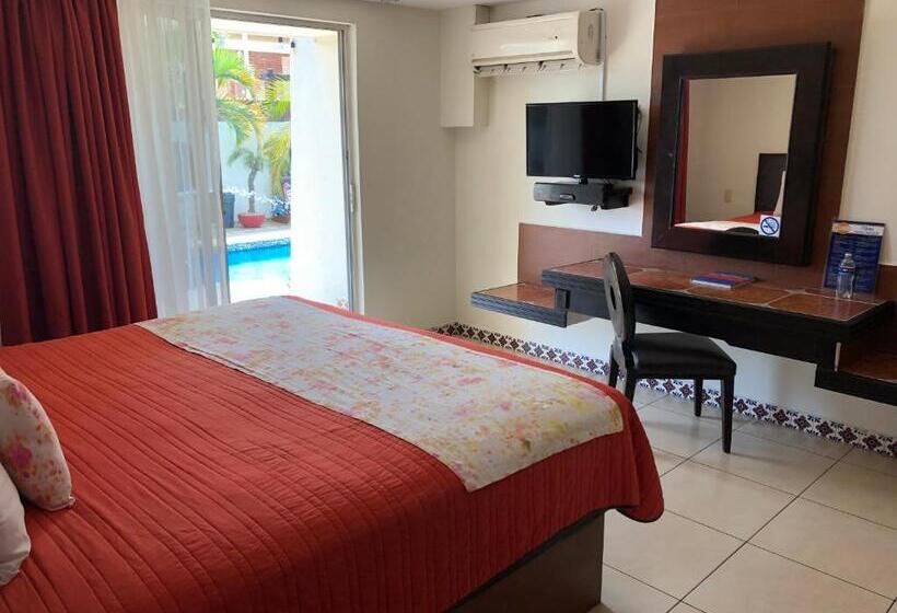 Полулюкс, Vf Villa Florencia