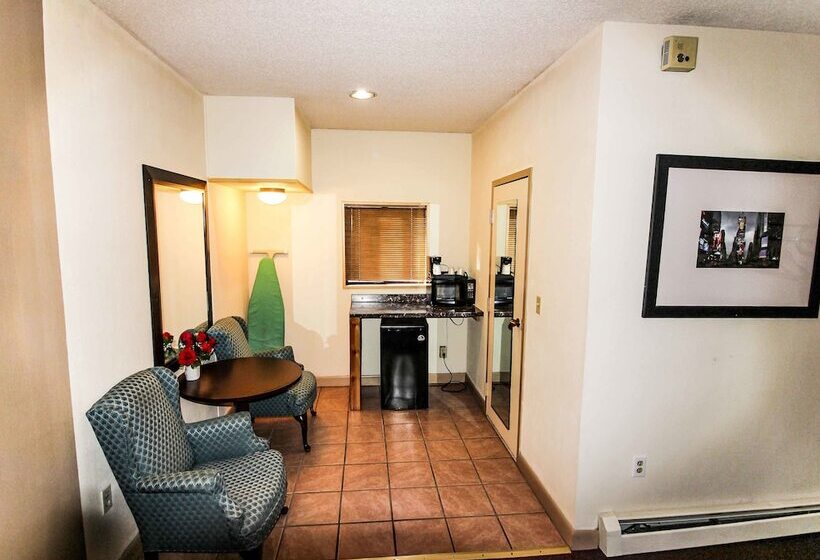 Номер Стандарт 2 Двуспальные Кровати, Fairbridge Inn And Suites West Point