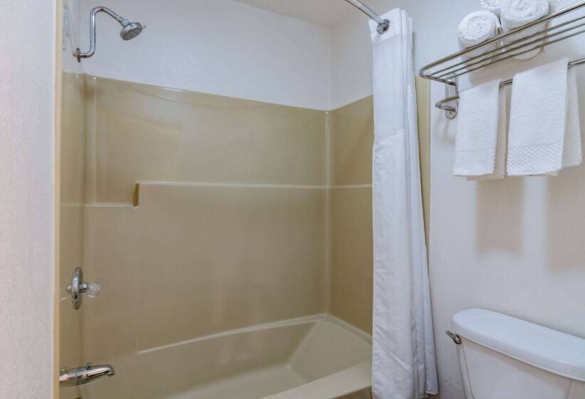 스탠다드 룸, Super 8 By Wyndham Ukiah