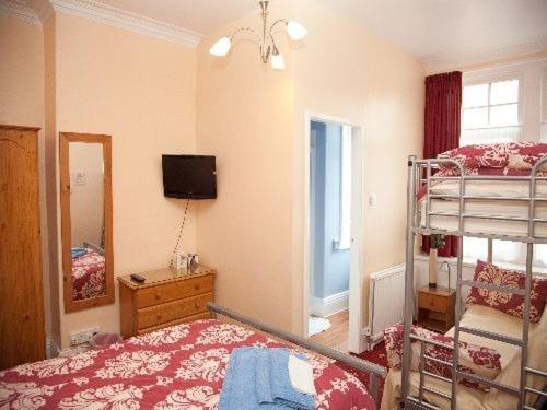 Номер Стандарт Трехместный, The Meltham Guesthouse Scarborough