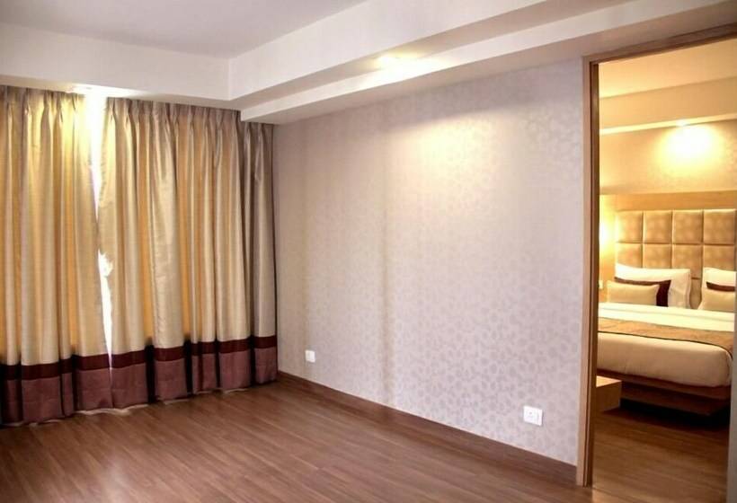 Номер Superior, K Hotel