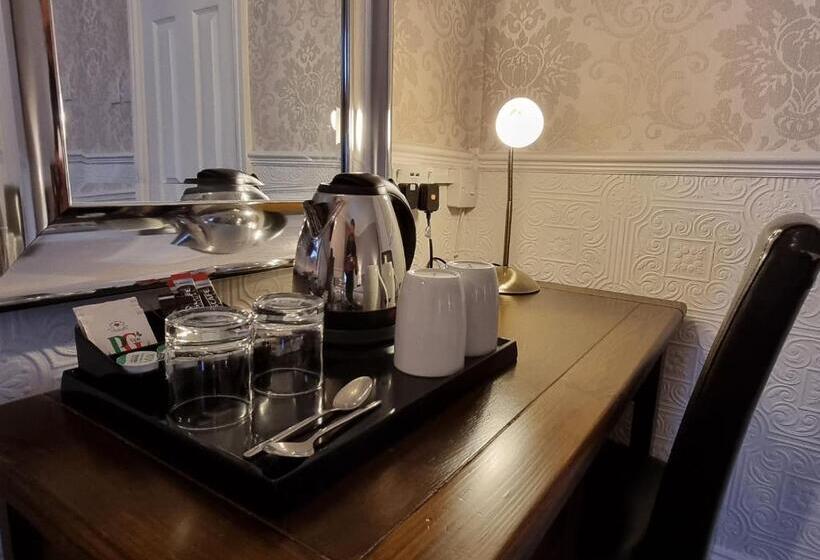 Номер Стандарт Трехместный, Fairlawn House
