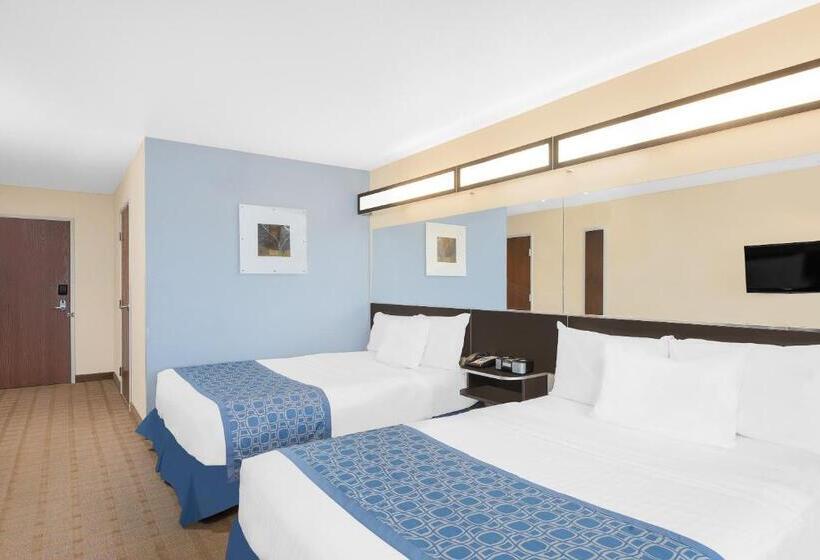 장애인을 위한 스탠다드 룸, Microtel Inn & Suites By Wyndham Waynesburg