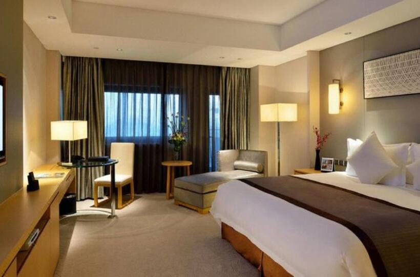Номер Executive, Howard Johnson Ifc Plaza Ningbo