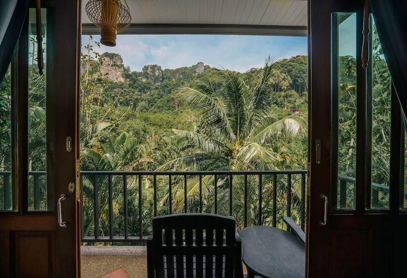 Номер Deluxe с Балконом, Railay Phutawan Resort