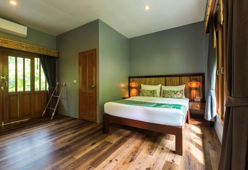 Номер Deluxe с Балконом, Railay Phutawan Resort