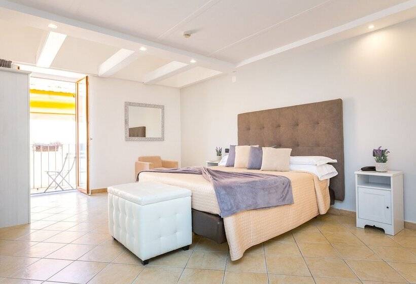 Quarto Triplo Estandar, Rivoli Sorrento